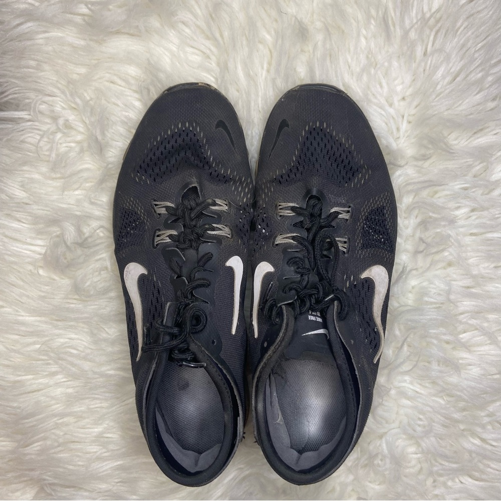 ❌SOLD❌Well worn NIKE Free TR Fit 4 running shoes size 8.5